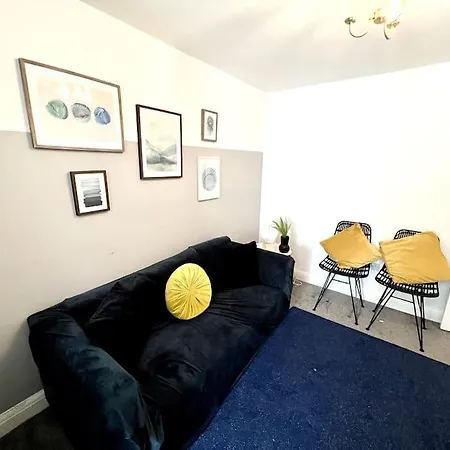 Modern 2 Bed Close To Mall With Parking & Garden London Exterior foto